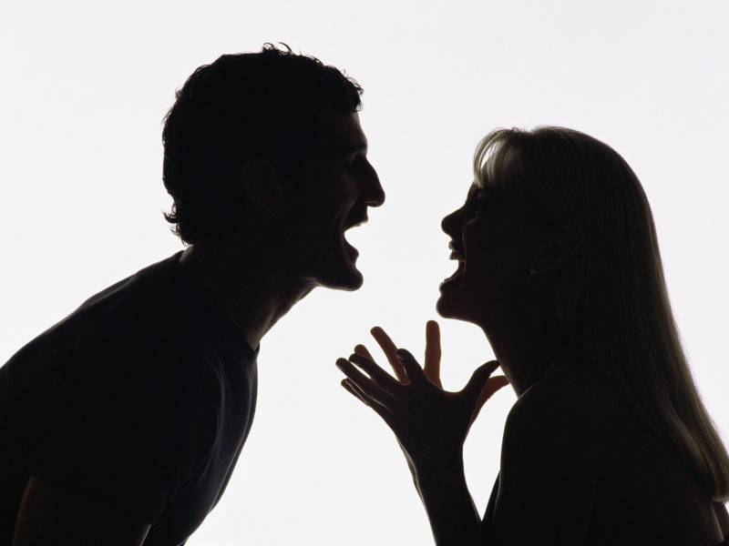 The Adobe Image Library
©1998 Adobe Systems Incorporated
Silhouette of man and woman fighting
